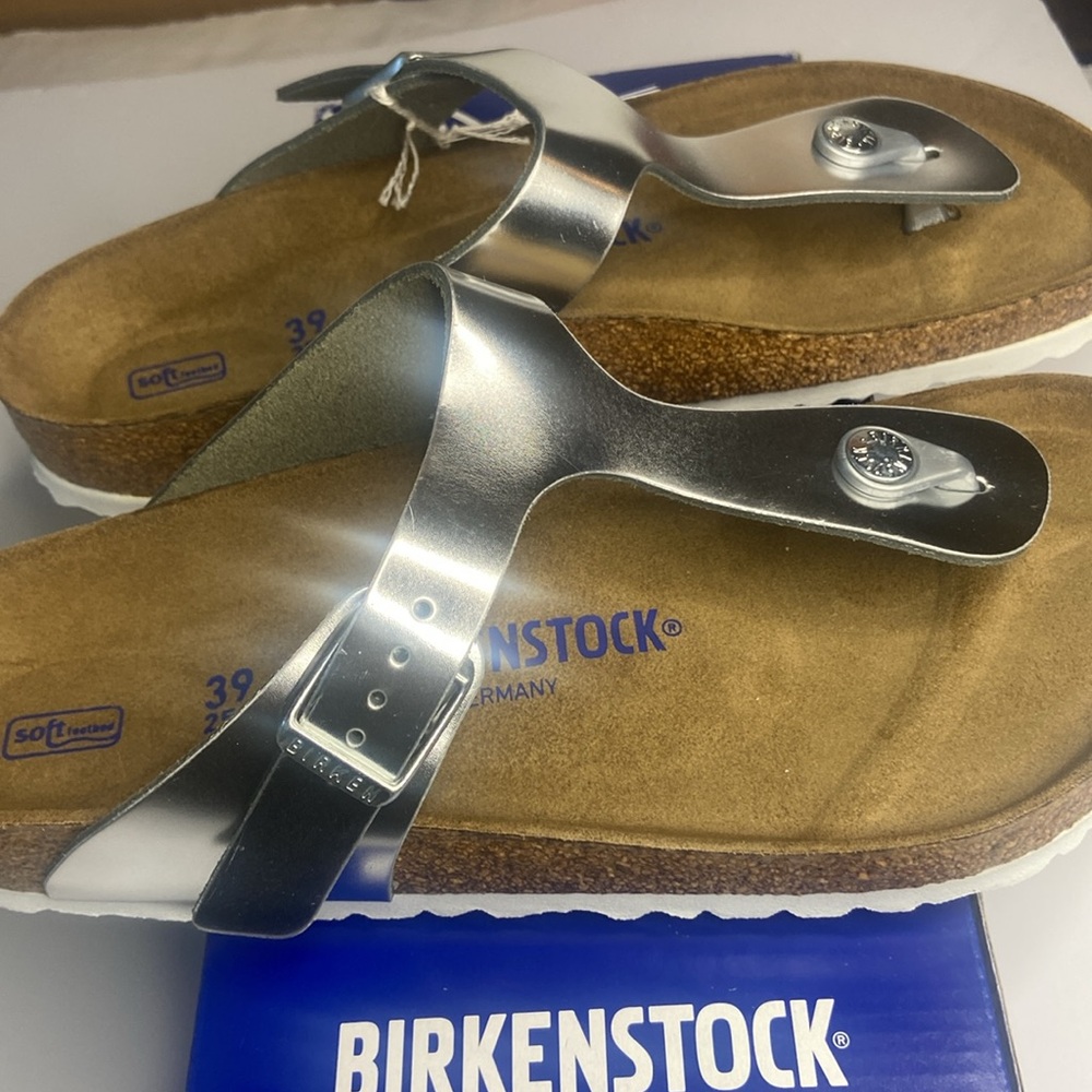 Birkenstock Gizeh leather silver sandals - Picture 2 of 9